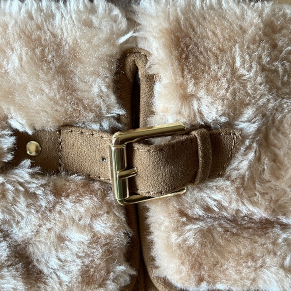 GUESS FURRY TAN SUEDE BOOTS RHINESTONES 9-1/2m - Picture 3 of 9